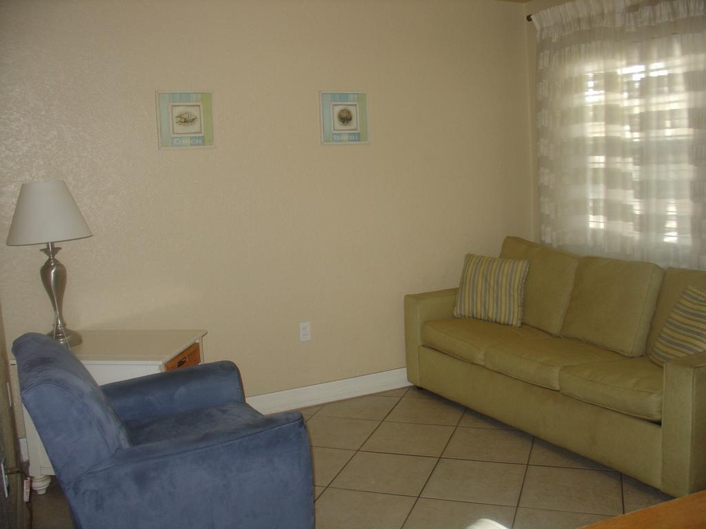 Blue Wave Motel Clearwater Beach Exterior photo